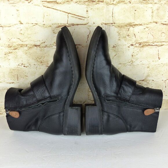 Gentle Souls Kenneth Cole Boot Women 7.5 Black Binta Moto Bootie2 Leather Buckle - Picture 9 of 14